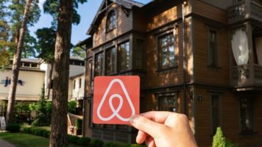 Airbnb prohíbe cámaras interiores por la privacidad de los huéspedes