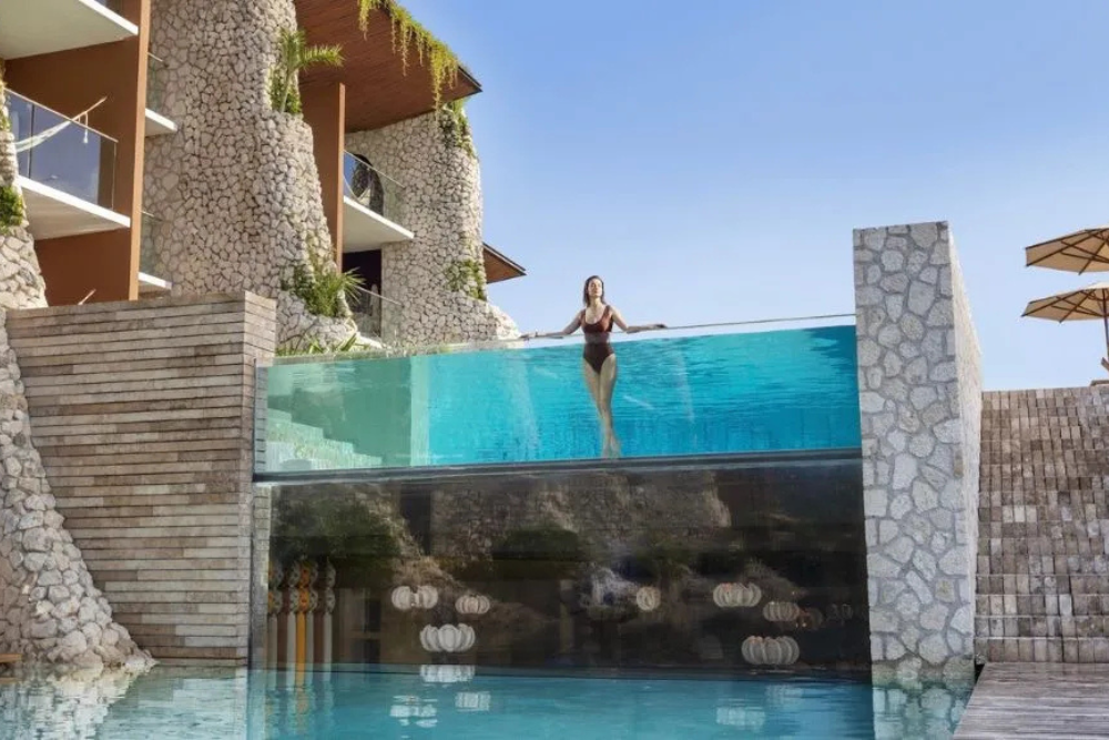 Arte, Mar y Paraíso: Xcaret Arte + Holbox Premium